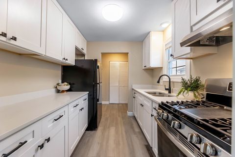 Tiny photo for 1616 Wilcox Street, Crest Hill, IL 60435 (MLS # 12554395)