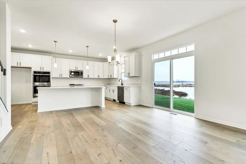 Tiny photo for Oswego, IL 60543 (MLS # 12640499)