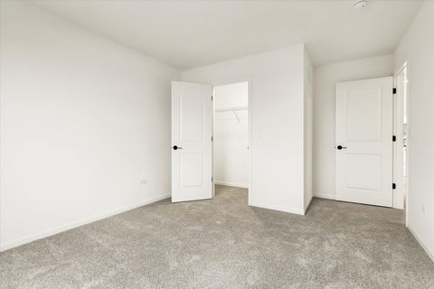 Tiny photo for Oswego, IL 60543 (MLS # 12640499)
