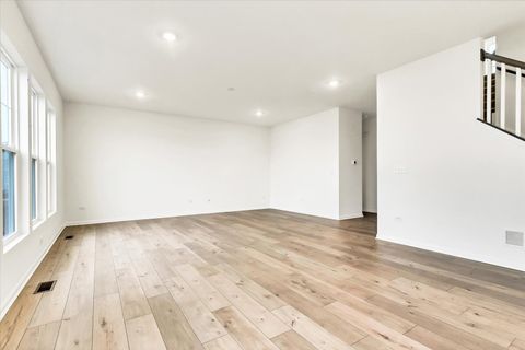 Tiny photo for Oswego, IL 60543 (MLS # 12640499)