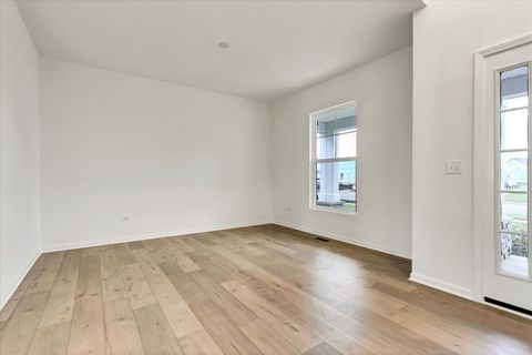 Tiny photo for Oswego, IL 60543 (MLS # 12640499)
