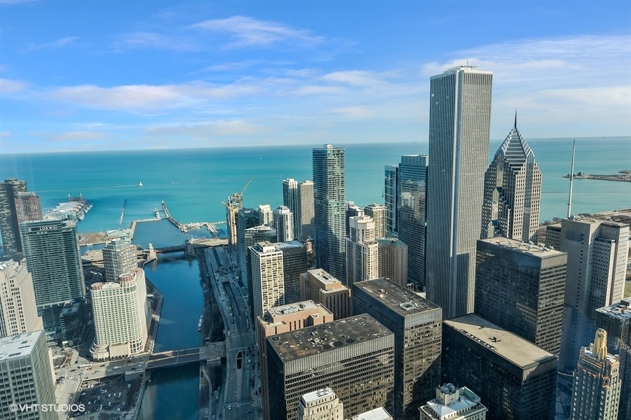 401 N Wabash Avenue 67F