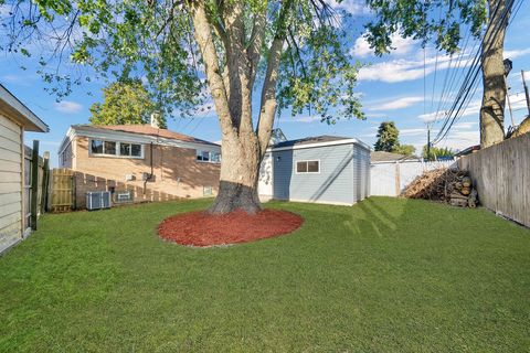 Tiny photo for 3813 W 78th Street, Chicago, IL 60652 (MLS # 12497577)