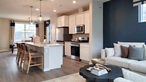 Tiny photo for 2221 Waters Edge Drive, Schaumburg, IL 60196 (MLS # 12591449)