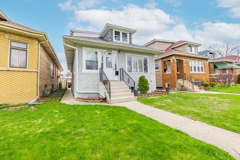 Photo of 3739 Clinton Avenue, Berwyn, IL 60402 (MLS # 12744528)