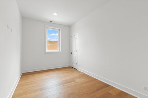 Tiny photo for 6414 N Francisco Avenue #101, Chicago, IL 60645 (MLS # 12559536)