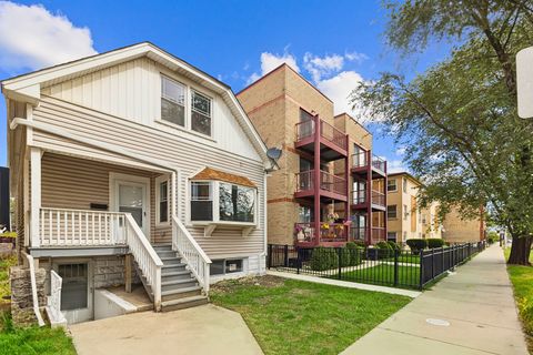 Photo of 4718 W Addison Street, Chicago, IL 60641 (MLS # 12506561)