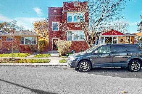 8044 N Hamlin Avenue Skokie IL 60076