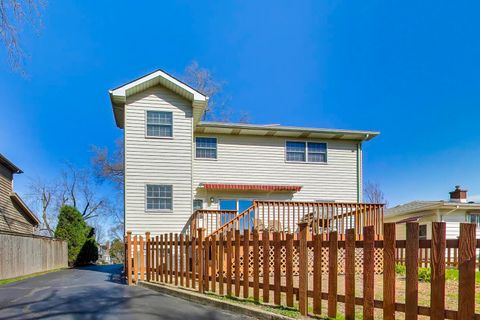 Tiny photo for 798 S Linden Avenue, Elmhurst, IL 60126 (MLS # 12617833)