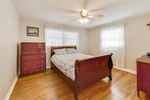 Tiny photo for 798 S Linden Avenue, Elmhurst, IL 60126 (MLS # 12617833)