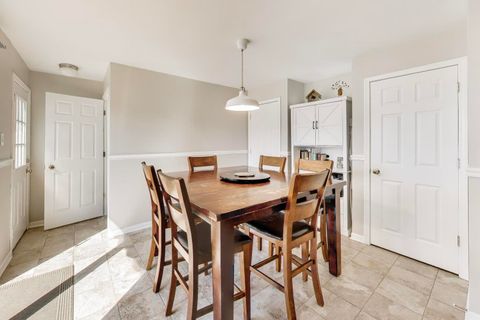 Tiny photo for 798 S Linden Avenue, Elmhurst, IL 60126 (MLS # 12617833)