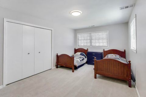 Tiny photo for 798 S Linden Avenue, Elmhurst, IL 60126 (MLS # 12617833)