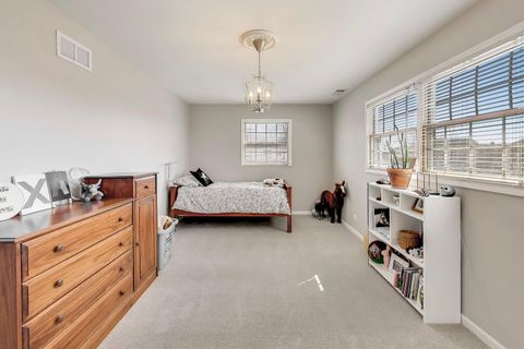 Tiny photo for 798 S Linden Avenue, Elmhurst, IL 60126 (MLS # 12617833)