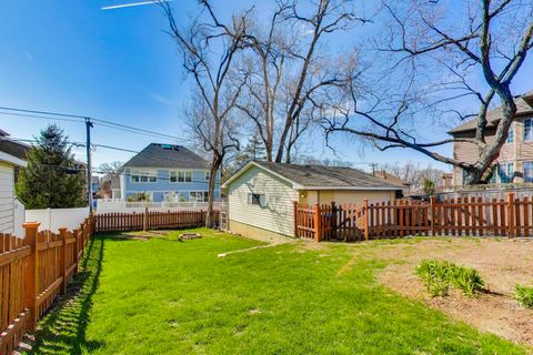 Tiny photo for 798 S Linden Avenue, Elmhurst, IL 60126 (MLS # 12617833)