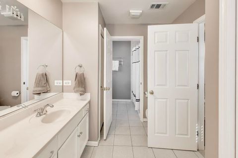 Tiny photo for 798 S Linden Avenue, Elmhurst, IL 60126 (MLS # 12617833)