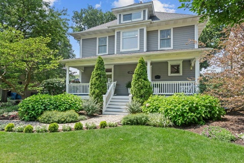 Photo of 180 S Arlington Avenue, Elmhurst, IL 60126 (MLS # 12722110)