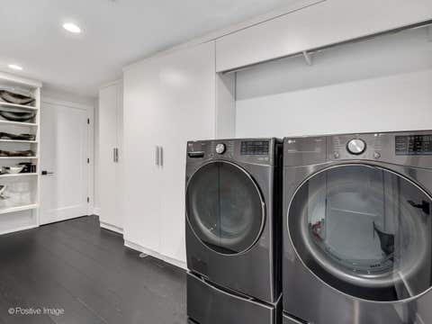 Tiny photo for 5 OAK BROOK CLUB Drive #P6-N, Oak Brook, IL 60523 (MLS # 12740104)