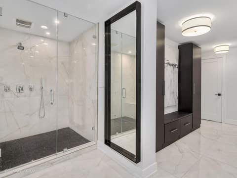 Tiny photo for 5 OAK BROOK CLUB Drive #P6-N, Oak Brook, IL 60523 (MLS # 12740104)