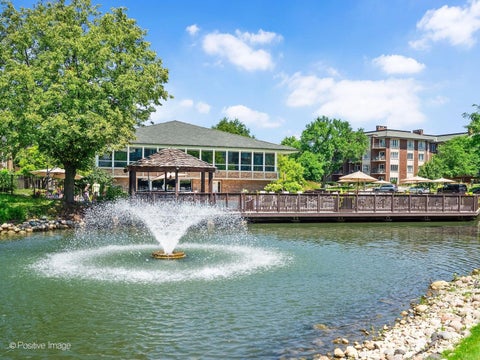 Tiny photo for 5 OAK BROOK CLUB Drive #P6-N, Oak Brook, IL 60523 (MLS # 12740104)