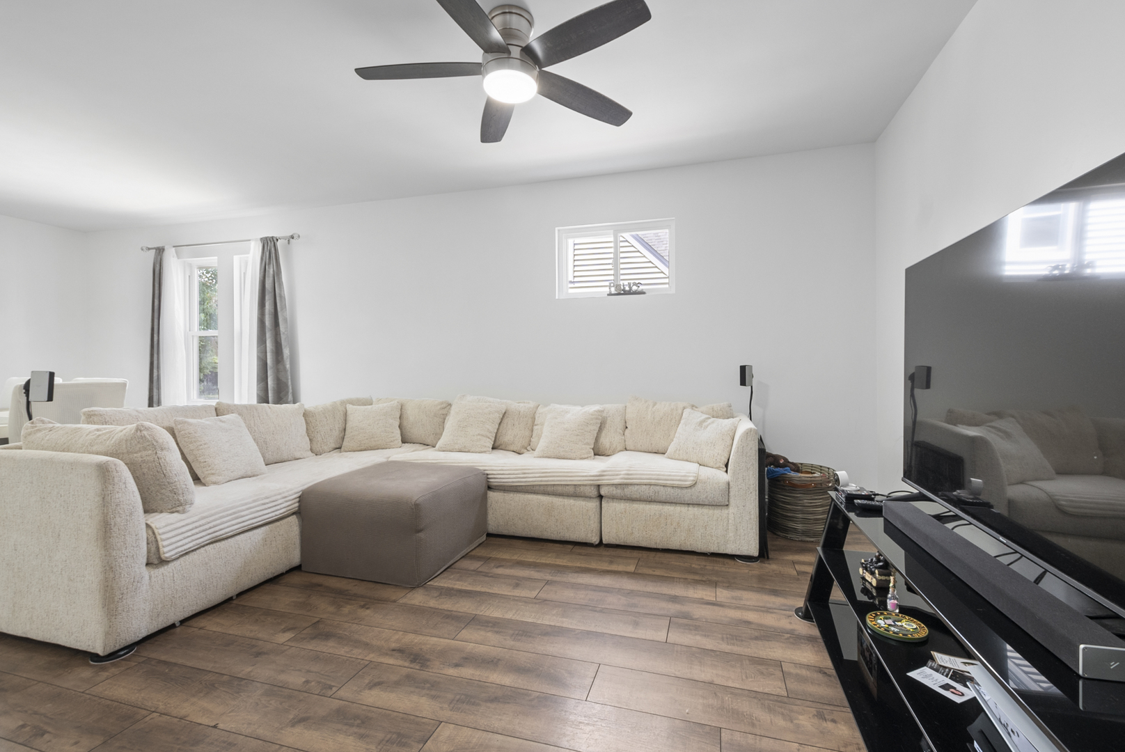 10904 S Kedzie Avenue