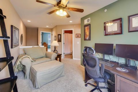 Tiny photo for 813 E Hamlin Lane, Arlington Heights, IL 60004 (MLS # 12583806)