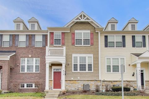 Photo of 813 E Hamlin Lane, Arlington Heights, IL 60004 (MLS # 12583806)