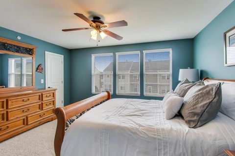 Tiny photo for 813 E Hamlin Lane, Arlington Heights, IL 60004 (MLS # 12583806)