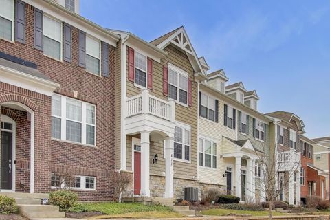 Tiny photo for 813 E Hamlin Lane, Arlington Heights, IL 60004 (MLS # 12583806)