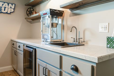 Tiny photo for 1302 Wicklow Drive, Bloomington, IL 61705 (MLS # 12591921)