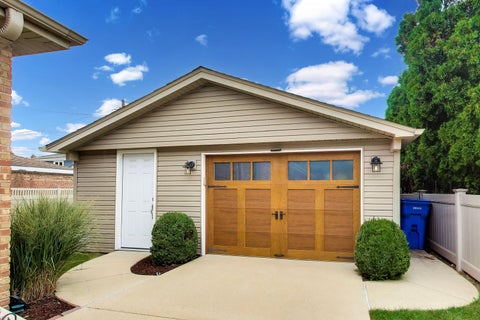 Tiny photo for 5022 N Busse Avenue, Chicago, IL 60656 (MLS # 12761489)