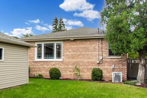 Tiny photo for 5022 N Busse Avenue, Chicago, IL 60656 (MLS # 12761489)