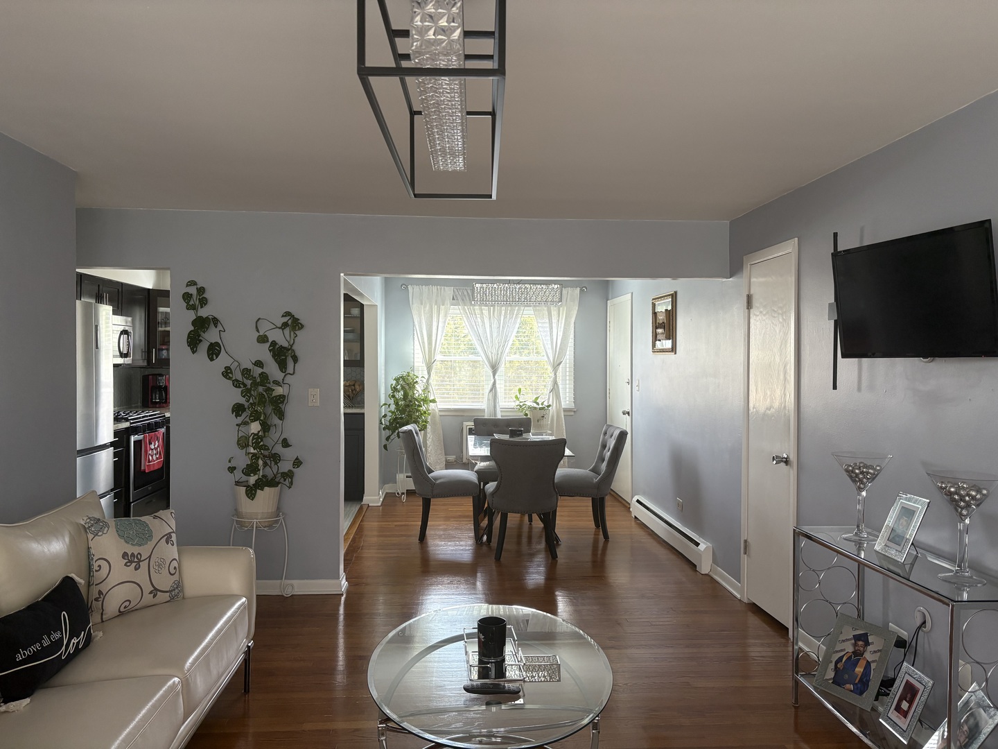 2331 N Sayre Avenue 2D