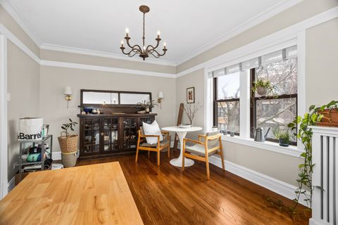 Tiny photo for 734 W BARRY Avenue #3S, Chicago, IL 60657 (MLS # 12590557)