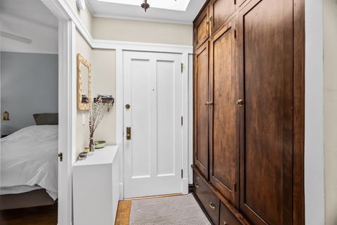 Tiny photo for 734 W BARRY Avenue #3S, Chicago, IL 60657 (MLS # 12590557)