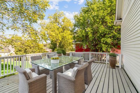 Tiny photo for 302 E Hillside Avenue, Barrington, IL 60010 (MLS # 12486647)