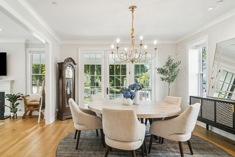 Tiny photo for 302 E Hillside Avenue, Barrington, IL 60010 (MLS # 12486647)