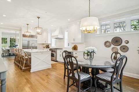 Tiny photo for 302 E Hillside Avenue, Barrington, IL 60010 (MLS # 12486647)