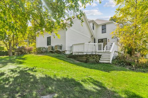 Tiny photo for 302 E Hillside Avenue, Barrington, IL 60010 (MLS # 12486647)