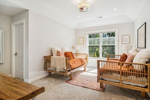 Tiny photo for 302 E Hillside Avenue, Barrington, IL 60010 (MLS # 12486647)