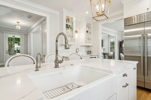 Tiny photo for 302 E Hillside Avenue, Barrington, IL 60010 (MLS # 12486647)