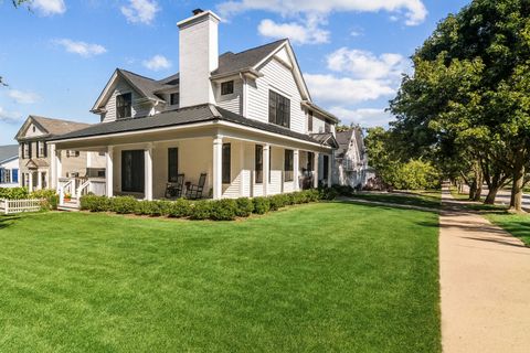 302 E Hillside Avenue Barrington IL 60010
