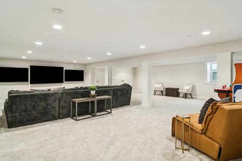 Tiny photo for 302 E Hillside Avenue, Barrington, IL 60010 (MLS # 12486647)