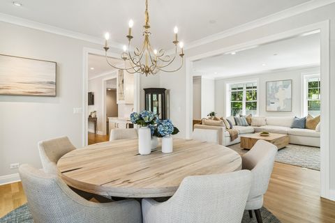 Tiny photo for 302 E Hillside Avenue, Barrington, IL 60010 (MLS # 12486647)