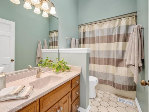 Tiny photo for 202 Pine Tree Lane, La Grange Park, IL 60526 (MLS # 12567529)