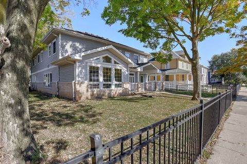 Photo of 504 E Church Street, Champaign, IL 61820 (MLS # 12428712)