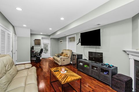 Tiny photo for 1413 N Bosworth Avenue #1, Chicago, IL 60642 (MLS # 12575771)