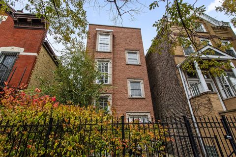Photo of 1413 N Bosworth Avenue #1, Chicago, IL 60642 (MLS # 12575771)