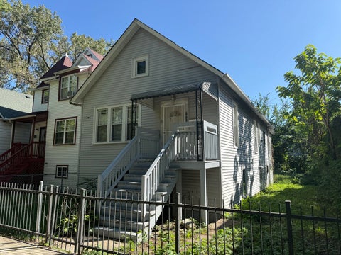 Photo of 7931 S Muskegon Avenue, Chicago, IL 60617 (MLS # 12769846)