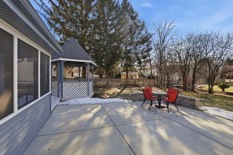 Tiny photo for 545 Blackhawk Drive, Batavia, IL 60510 (MLS # 12569549)