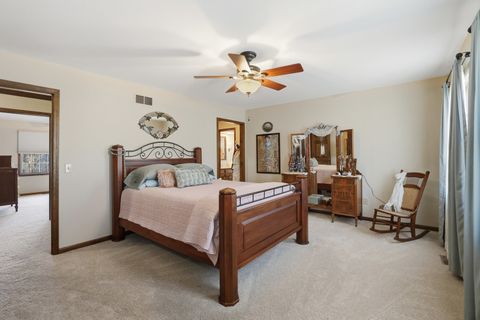 Tiny photo for 545 Blackhawk Drive, Batavia, IL 60510 (MLS # 12569549)